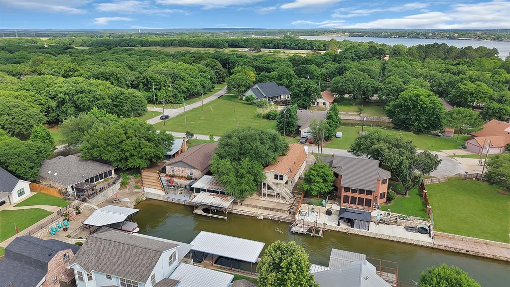 Blue Water Shores - Residential