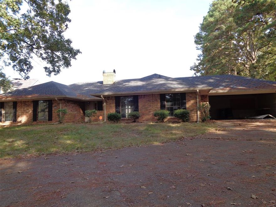 House located in well maintained Country Place Subdivision * This 3-bedroom 2 bath 2,144 sq. ft. home has a lot to offer * Good size kitchen with extra cabinet space * Nice size utility room * Cozy patio * Spacious size living room * Large fenced in yard * Needs some TLC* Close to schools, Shopping and Barksdale Air Force Base* Bring Offer!