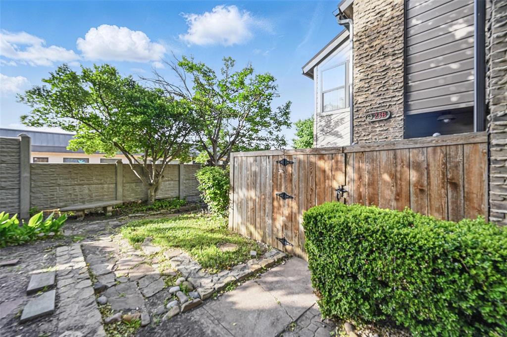 333 Melrose Drive 23B