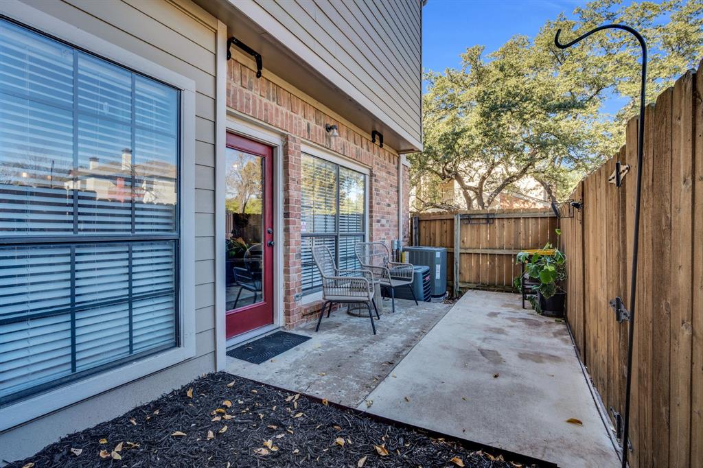 Oaks Of Preston Ridge Condo - Residential