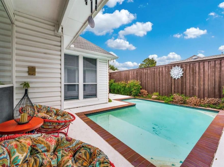 This stunning 3-bedroom, 2-bathroom home, complete with a pool, offers a single-story layout with an open floor plan that seamlessly connects the living, dining, and kitchen areas. The home offers plenty of entertainment space, complete with two inviting fireplaces which add warmth and charm to the home. The kitchen features stainless steel appliances, granite countertops, an eat-in breakfast den, and a dining area as well. The primary bedroom and ensuite bath provide a spa-like ambiance to get energized in the morning and wind down in the evening. Two additional, well-appointed bedrooms share a clean full bath. Conquer all of your work from home needs with a designated office or 4th bedroom. Located in Collin County and zoned to the esteemed Plano ISD that feeds into Plano West.