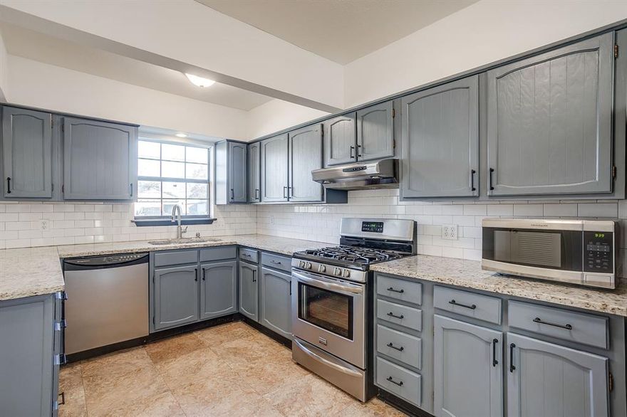 PRICE IMPROVED & READY FOR MOVE-IN! Don't miss this opportunity to get into Ridglea before the Spring rush hits.
1,667 SQ FT in Ridglea North! Massive layout with clear space to add a 2nd bath for instant equity.
The best value in 76116. This classic brick Ranch offers the largest footprint on the block 1,667 sq ft. Features a stunning 24-foot living room with huge picture windows—rare for this era. The layout includes a spacious eat-in kitchen, formal dining, and properly sized bedrooms. With this much square footage, adding a 2nd bathroom to build equity is easy. Yard offers a private retreat with an established stone-edged kitchen garden, large open patio, and a valuable detached storage workshop. Priced below comps for immediate sale. Seller offering closing Cost Credit! Walkable to Berney Park and minutes from Camp Bowie. Do not wait.