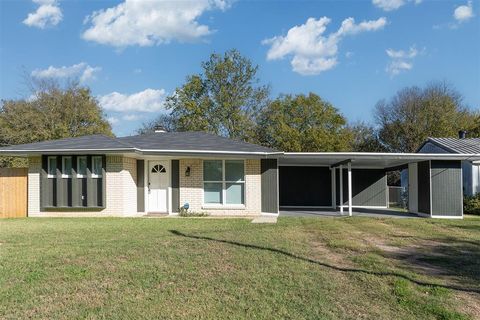 A home in Kemp