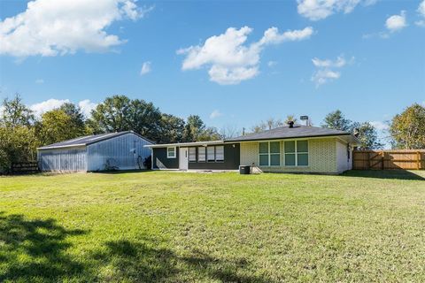 A home in Kemp