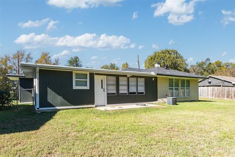 A home in Kemp