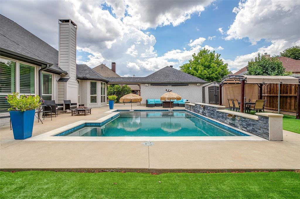 2800 Rosecliff Terrace