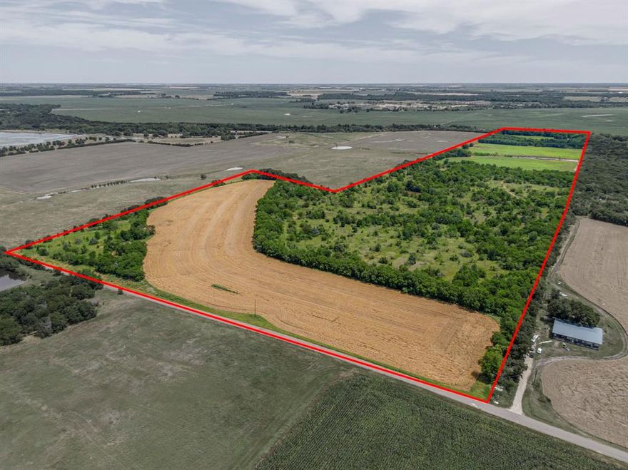 81.5 Acres – Prime Land Opportunity in Italy, TX 
Unlock the potential of this expansive 81.5-acre tract located in the heart of Italy, TX. Whether you're looking to build your dream ranch, start a development project, or invest in land with long-term value, this property offers the space, location, and flexibility to make it happen.

With open pastures, wide views, and easy access to I-35E, this land combines country serenity with convenient connectivity. Utilities are nearby, and the land is outside city limits, giving you more freedom for residential, agricultural, or commercial use.
Key Features:
81.5 acres of open, usable land
Ideal for ranching, farming, development, or investment
Road frontage with quick access to I-35E
Rolling terrain with scenic countryside views
Electricity nearby – ready for your plans
Opportunities like this don’t come often. Explore the future of your vision on this rare acreage in Ellis County