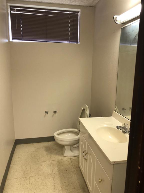 240 10th Street SE 2