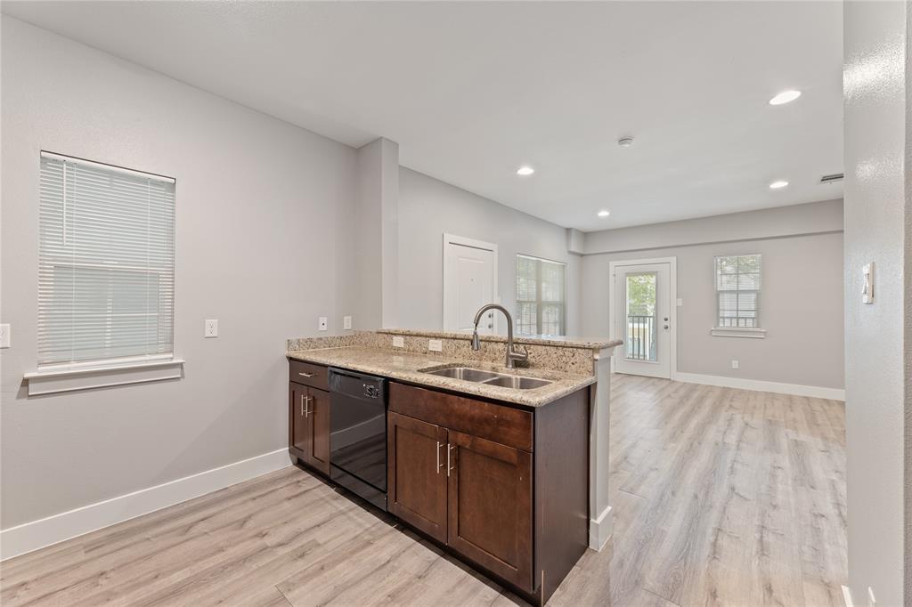 Post Oak Village Add - Residential Lease