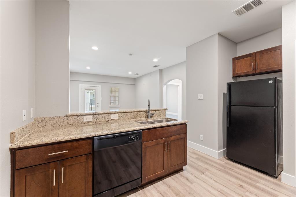 Post Oak Village Add - Residential Lease