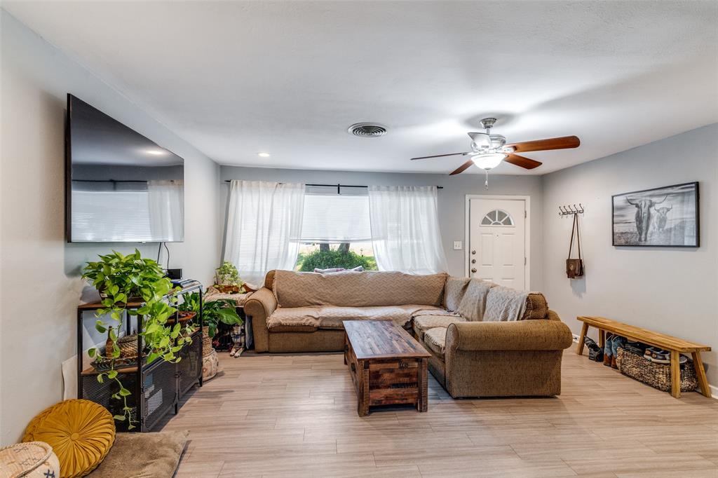 4233 Ridgecrest Circle