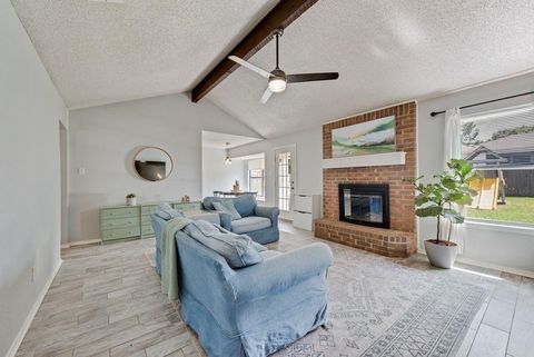 6432 High Lawn Terrace Watauga TX 76148