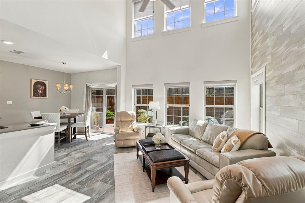 2700 Starburst Drive
