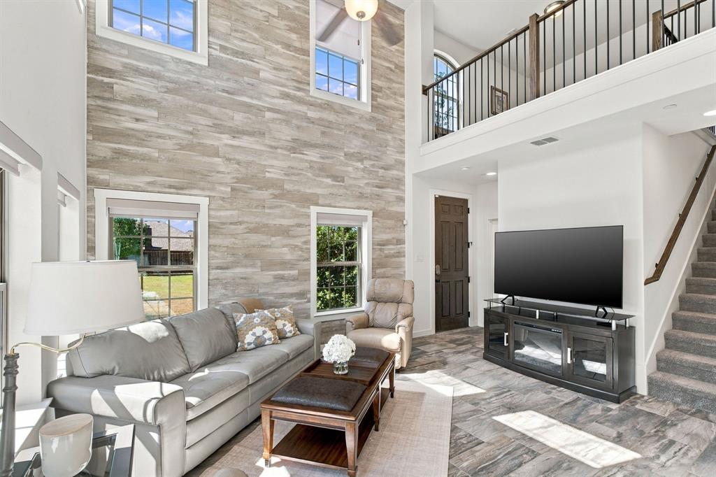 2700 Starburst Drive