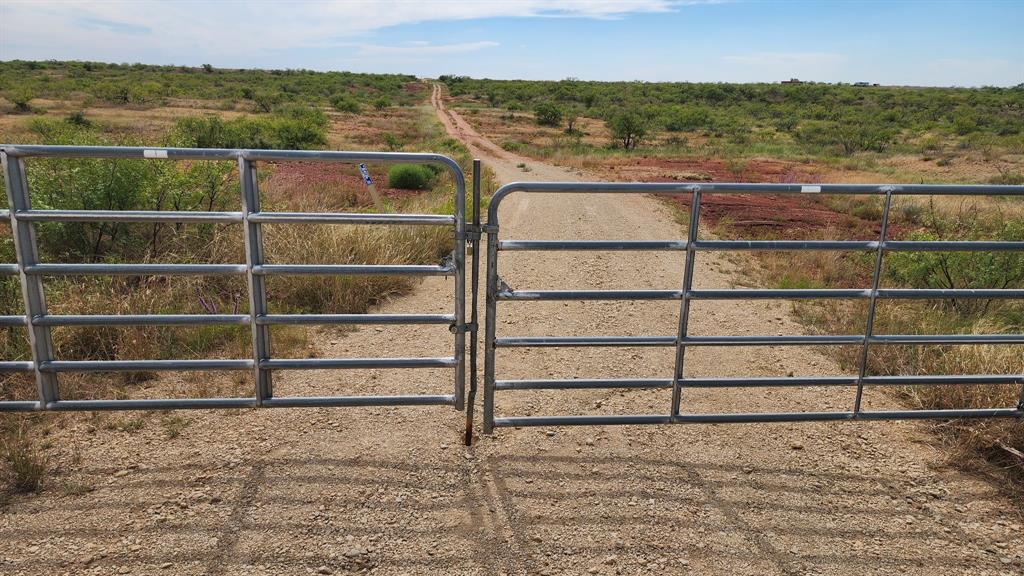 32+ acres Lake Stamford FM 600