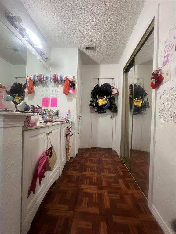 Kensington Village Ph 01 - Residential