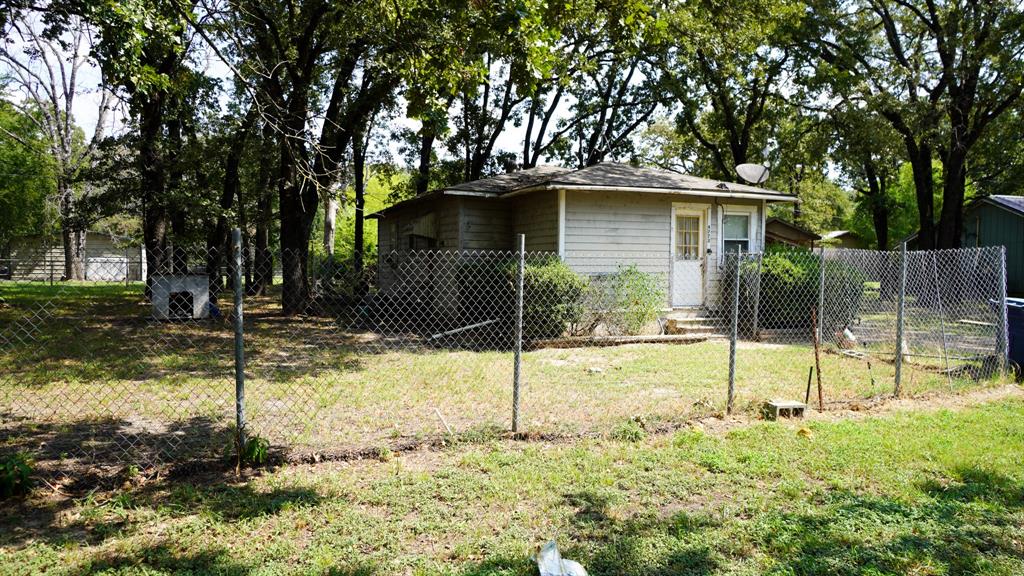 9773 Comanche Lane