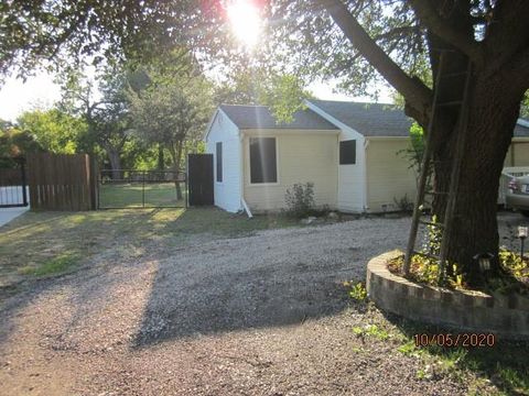 A home in Farmersville