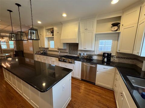 Tiny photo for 5515 Morningside Avenue, Dallas, TX 75206 (MLS # 21006753)