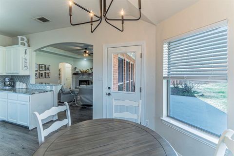 Tiny photo for 1424 Vine Street, Weatherford, TX 76086 (MLS # 21193939)