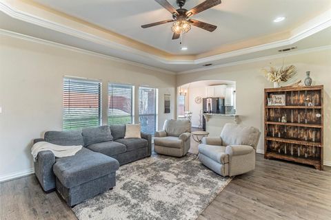 Tiny photo for 1424 Vine Street, Weatherford, TX 76086 (MLS # 21193939)