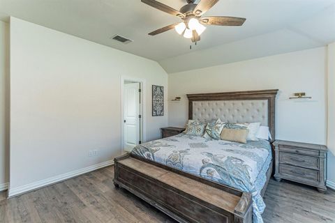 Tiny photo for 1424 Vine Street, Weatherford, TX 76086 (MLS # 21193939)