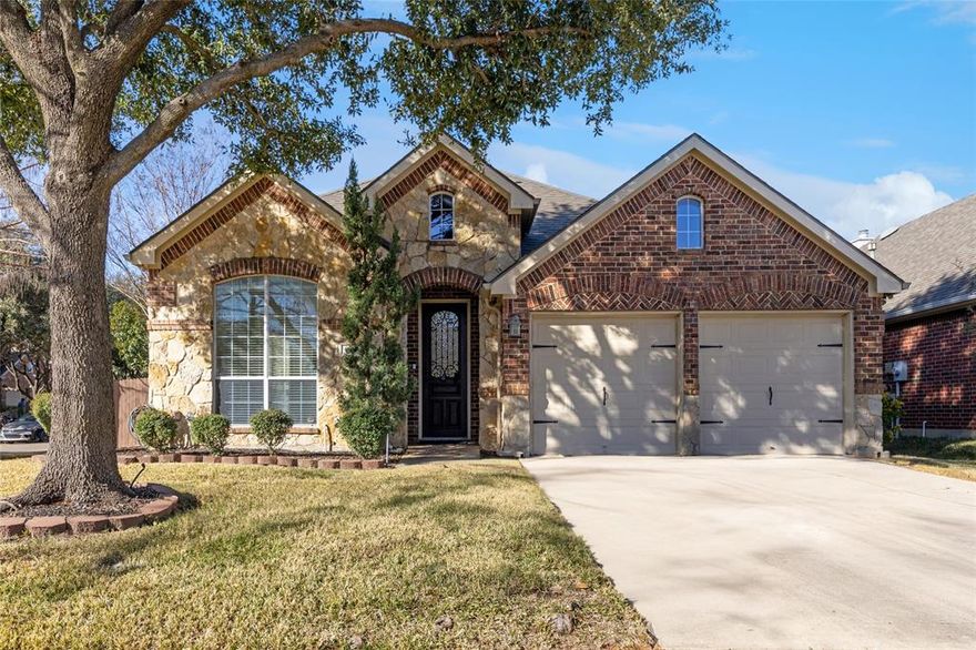 This inviting four-bedroom, two-bath home sits on a shady corner lot in the heart of Keller ISD and checks all the right boxes. Inside, you’ll find updated laminate wood floors, fresh paint, and Corian countertops that give the home a clean, modern feel. The open layout makes everyday living simple and comfortable, with plenty of natural light, tall ceilings, great storage, and a warm, welcoming fireplace. Outside, mature trees and green grass create a peaceful setting, and the large pergola-covered flagstone patio is perfect for cookouts, get-togethers, or just unwinding after a long day. With extra living and dining spaces that easily adapt to work-from-home, playrooms, or hobbies, this home fits your lifestyle. The bedrooms and closets are nicely sized, and everything is truly move-in ready — just unpack and enjoy. Plus, you’ll be part of Heritage, a friendly master-planned community with tons of amenities just steps from your door. Residents enjoy multiple swimming pools (including water slides and splash areas), tennis and pickleball courts, sports courts, walking trails, and scenic ponds — great for staying active or just enjoying the outdoors. There’s also a clubhouse with a fitness center and community events throughout the year, so it’s easy to meet neighbors and feel right at home.
If you want a place that feels like home the moment you walk in — and a neighborhood that feels like a community — this one’s worth a look!