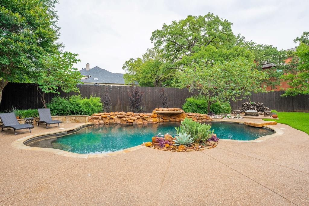 1001 Monarch Court
