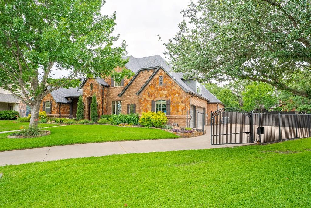 1001 Monarch Court