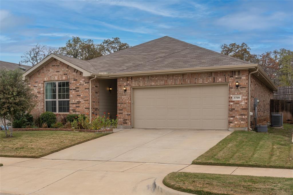 Villages Of Carmel Ph 4a - Residential Lease