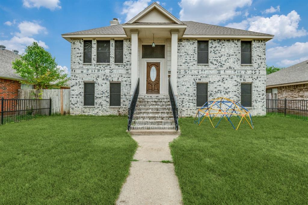 Whispering Cedars 02 - Residential