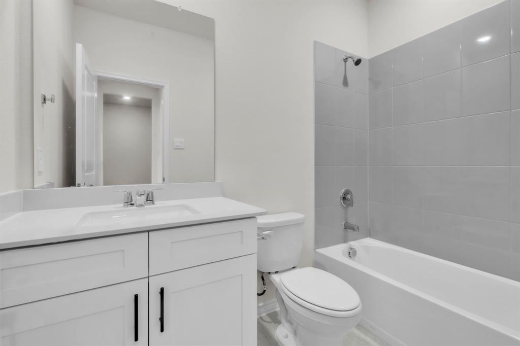 The Landing at Hidden Lakes - Residential