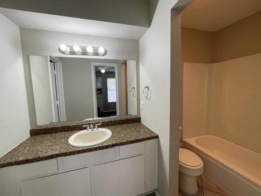 Britton Place Add - Residential Lease