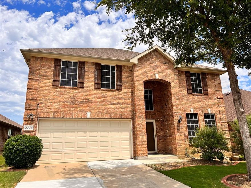 Gorgeous 2 stories house. It has 4 bedrooms with 2.1 baths. Incredibly spacious kitchen with outstanding an amount of counter space and open to dining and living. Living area boasts decorative gas fireplace and wall of windows with views of backyard. Master suite offers grand master bath with granite countertops, duel sinks, separate walk-in shower, relaxing soaking tub and lots of storage.  Well maintained backyard has covered patio and secured with wooden fence.