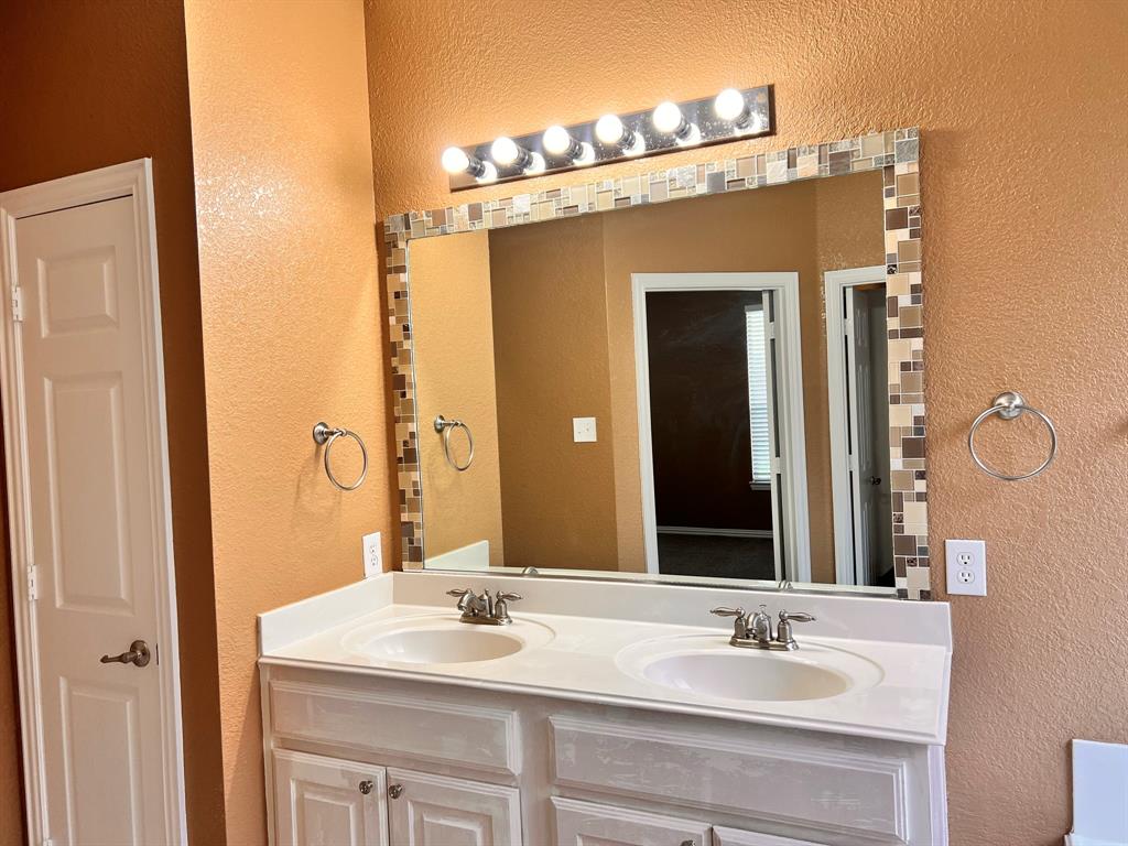 Sunset Pointe Ph Fifteen - Residential Lease