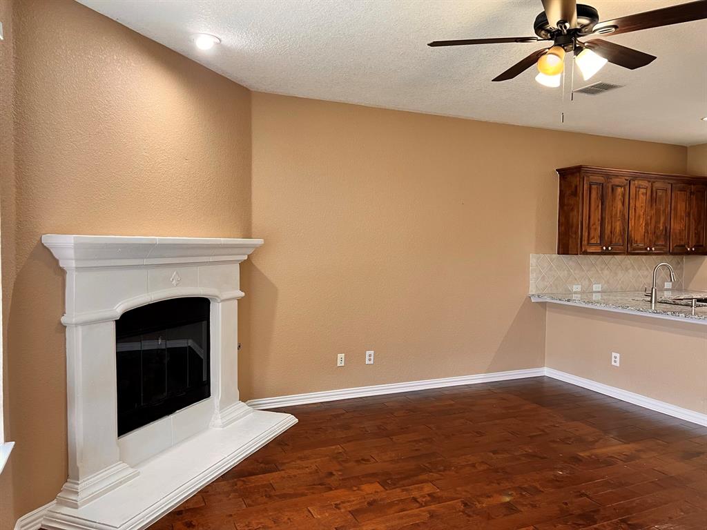 Sunset Pointe Ph Fifteen - Residential Lease