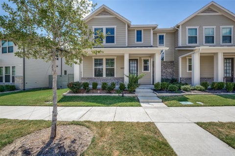 Photo of 1013 14th Street, Argyle, TX 76226 (MLS # 21385461)
