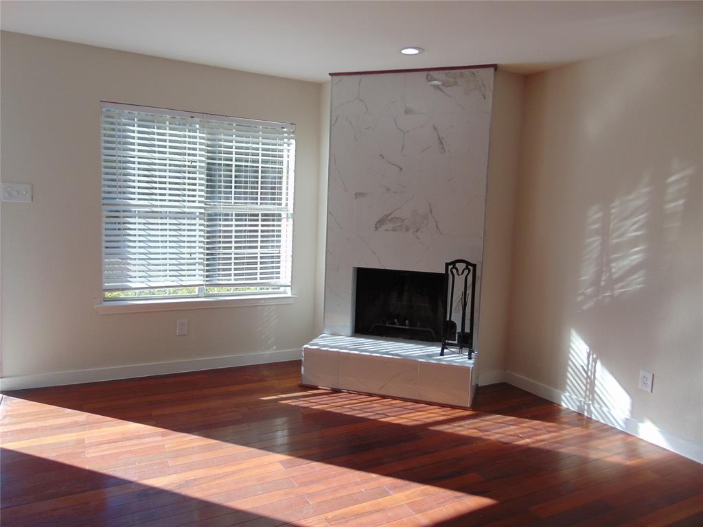 Graystone Twnhms - Residential