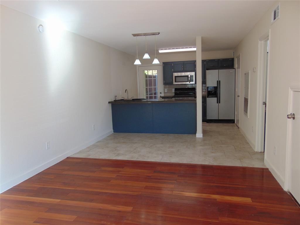 Graystone Twnhms - Residential