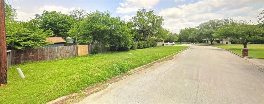 Great lot to build your dream home. One block away from walking trails and beautiful golf course. Sits at the mouth of a cul-de-sac and walking distance to old town Burleson making this a must see lot.