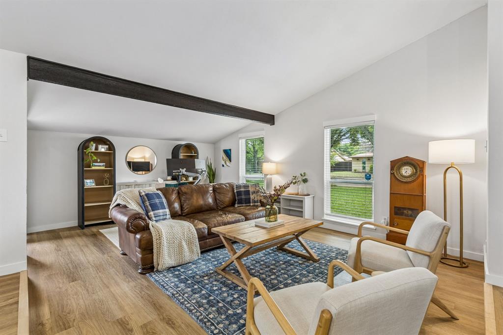 2733 Ripplewood Drive