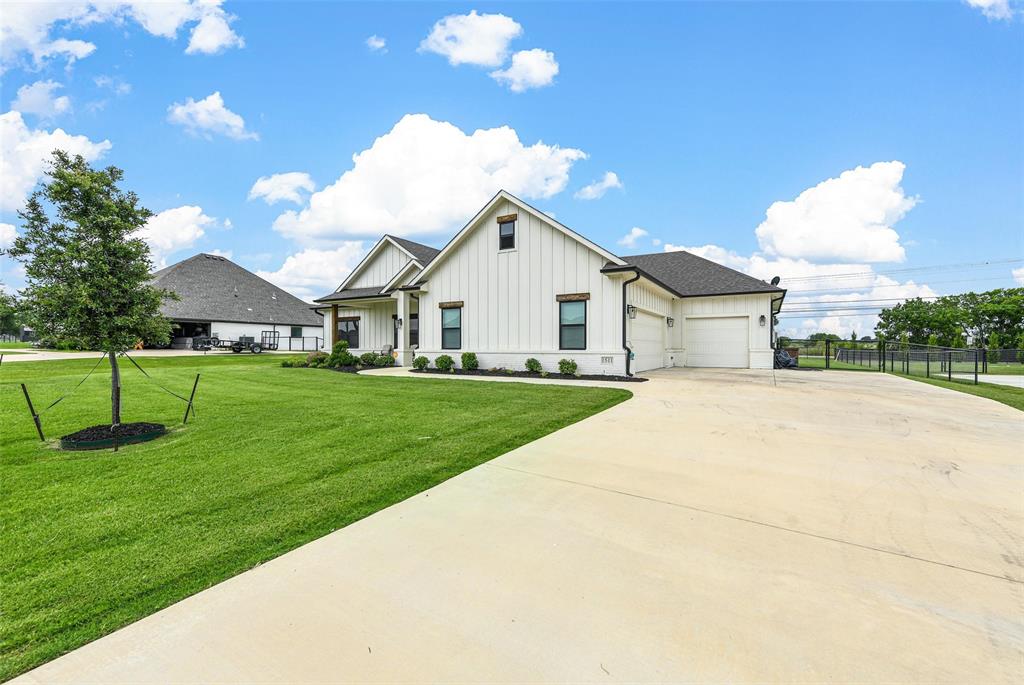 1511 Horseshoe Court