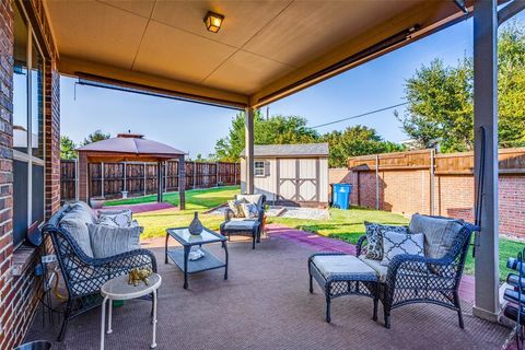 A home in Hickory Creek