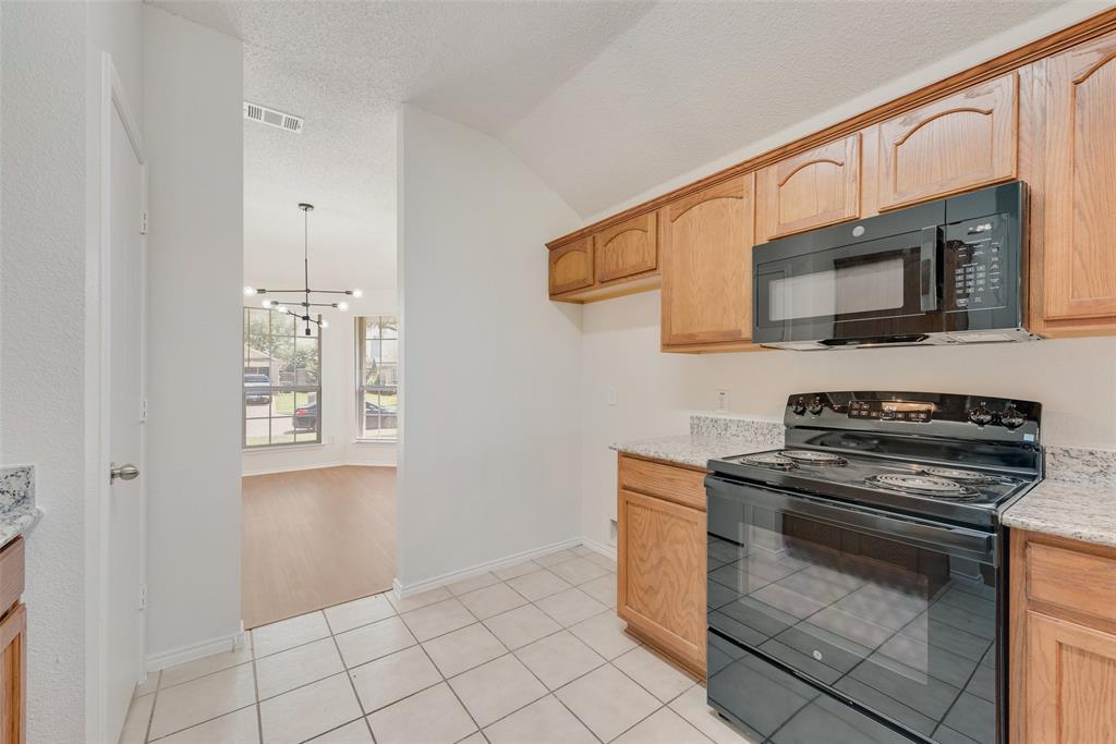 1409 Fairfield Drive