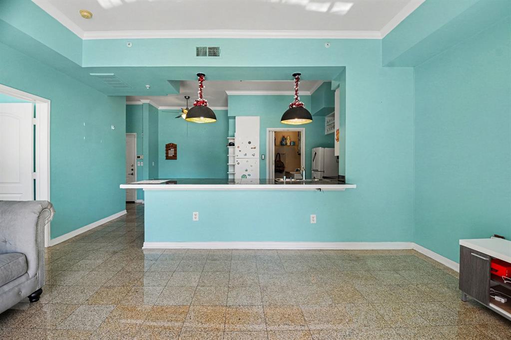 Renaissance On Turtle Creek Condo - Residential