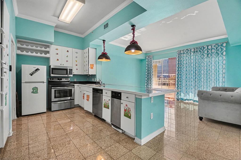 Renaissance On Turtle Creek Condo - Residential