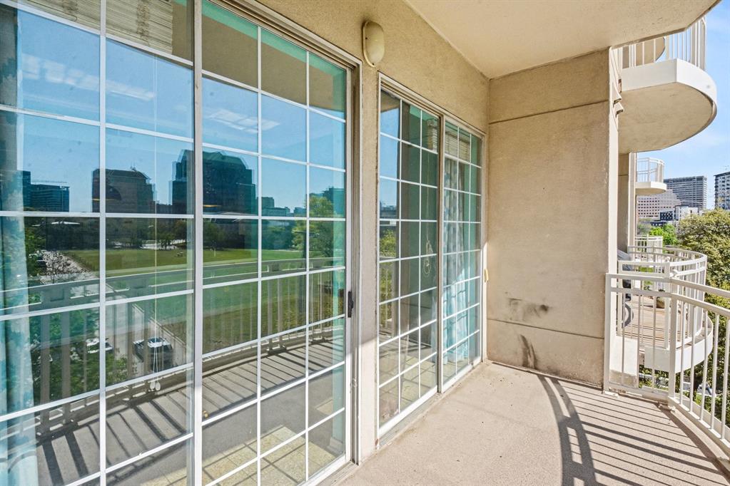 Renaissance On Turtle Creek Condo - Residential