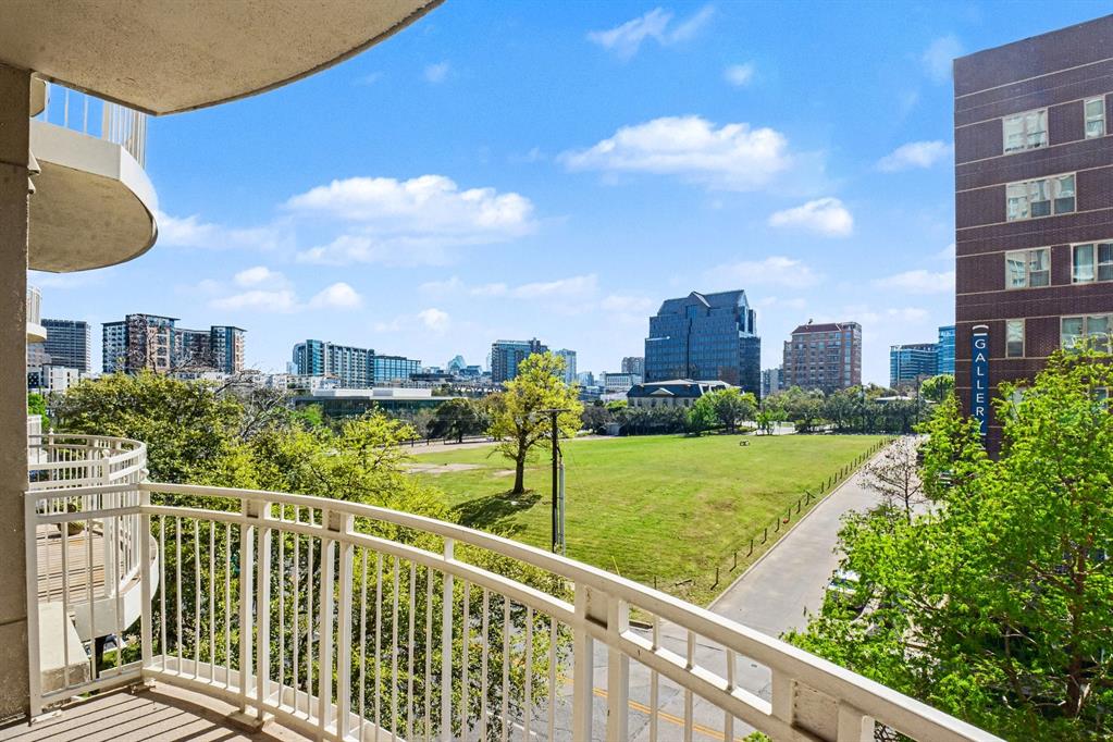Renaissance On Turtle Creek Condo - Residential