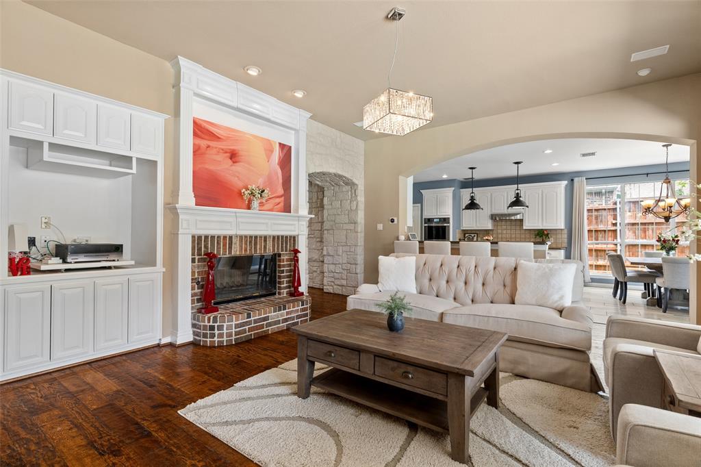 711 Villanova Court