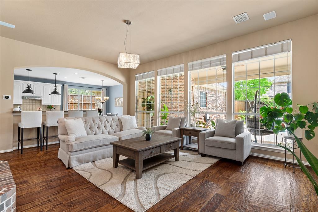 711 Villanova Court